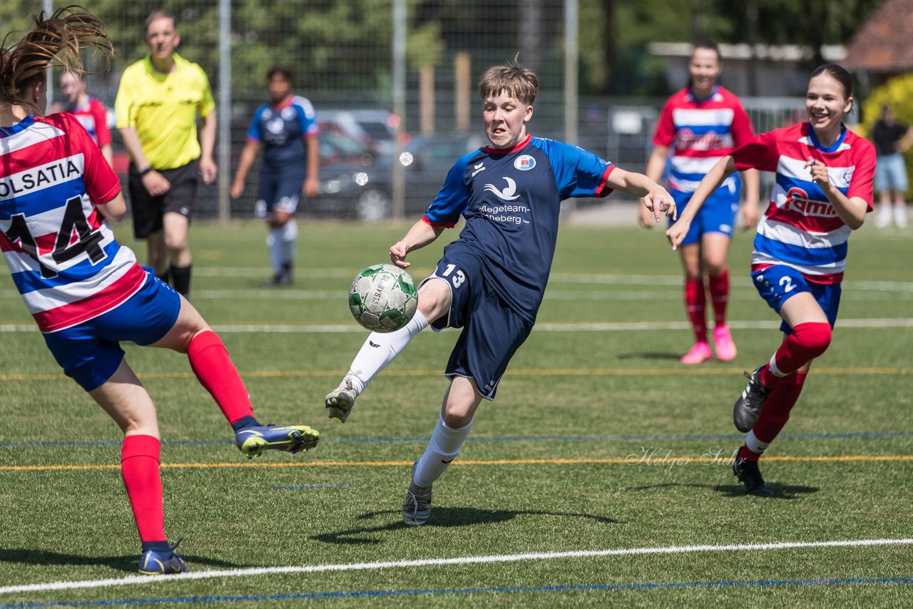 Bild 168 - wBJ Holsatia Elmshorn - VfL Pinneberg : Ergebnis: 1:4